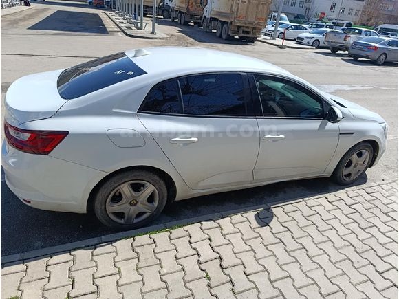 Sahibinden Renault Megane 1.6 Joy 2018 Model
