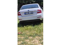 Sahibinden Skoda Octavia 1.6 TDI Style 2015 Model  178.000 km Beyaz