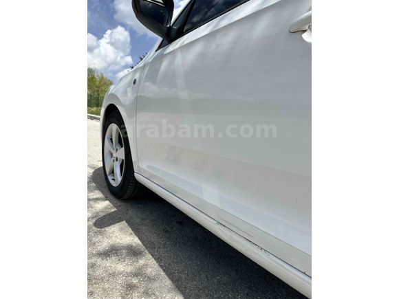 Sahibinden Skoda Rapid 1.6 TDI Spaceback Elegance 2015 Model 