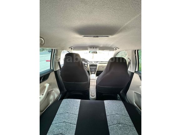 Sahibinden Skoda Rapid 1.6 TDI Spaceback Elegance 2015 Model 