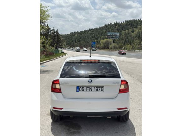 Sahibinden Skoda Rapid 1.6 TDI Spaceback Elegance 2015 Model 