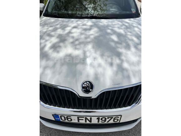 Sahibinden Skoda Rapid 1.6 TDI Spaceback Elegance 2015 Model 