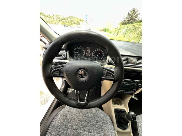 Sahibinden Skoda Rapid 1.6 TDI Spaceback Elegance 2015 Model 
