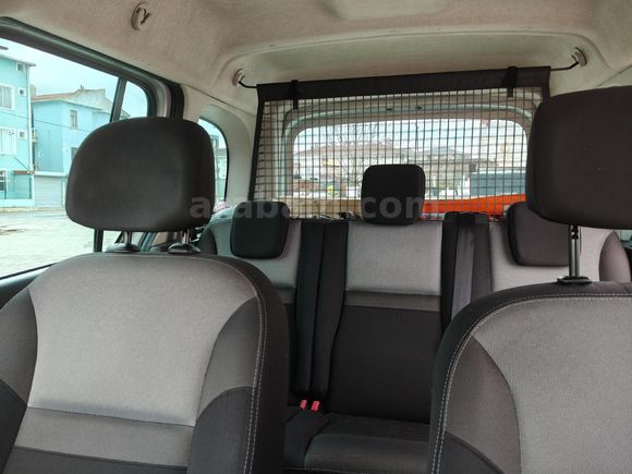 Sahibinden Renault Kangoo Multix 1.5 dCi Extreme 2017 Model