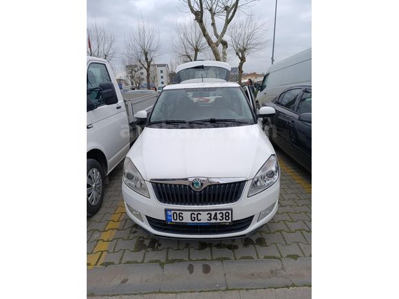 Sahibinden Skoda Fabia 1.6 TDI Elegance 2013 Model  152.000 km Beyaz