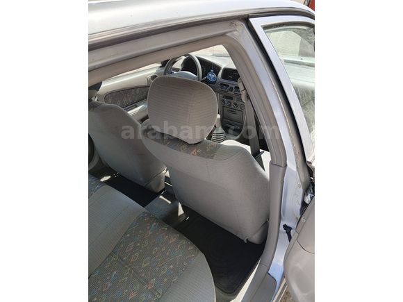 Sahibinden Toyota Corolla 1.3 Terra 2000 Model 