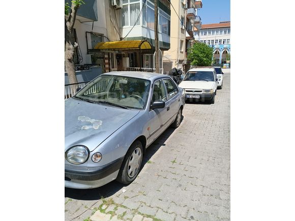 Sahibinden Toyota Corolla 1.3 Terra 2000 Model 