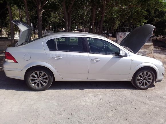 Sahibinden Opel Astra 1.6 Enjoy 111.Yıl 2012 Model