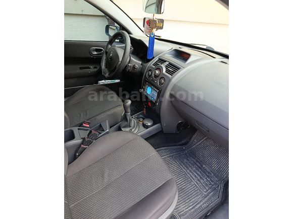 Sahibinden Renault Megane 1.6 Authentique 2004 Model