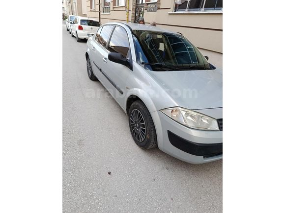 Sahibinden Renault Megane 1.6 Authentique 2004 Model