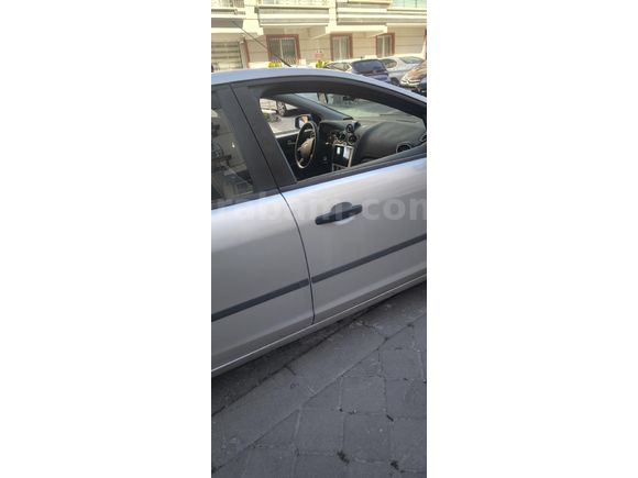 Sahibinden Ford Focus 1.6 Ambiente 2005 Model