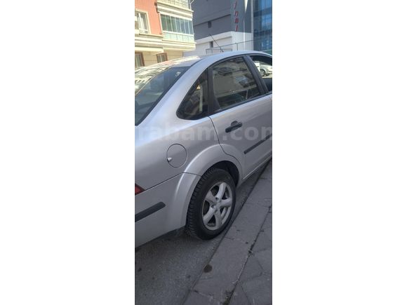 Sahibinden Ford Focus 1.6 Ambiente 2005 Model