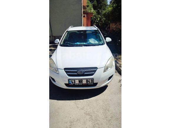 Sahibinden orjinal boya ve km bakımlı Kia Ceed 1.6 CRDi Cool SW 2009 Modell
