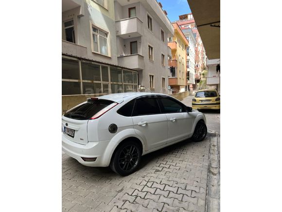 Sahibinden Ford Focus 1.6 TDCi Titanium 2011 Model