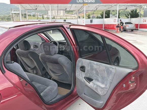 Sahibinden Renault Megane 1.6 RXT 2000 Model 