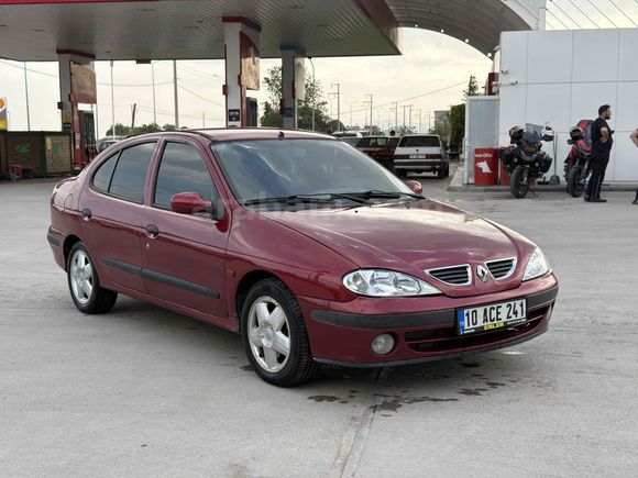 Sahibinden Renault Megane 1.6 RXT 2000 Model 