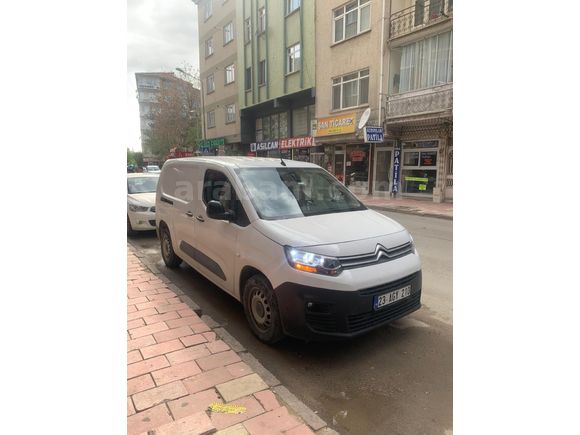 Sahibinden Citroen Berlingo 1.5 BlueHDI 2023 Model