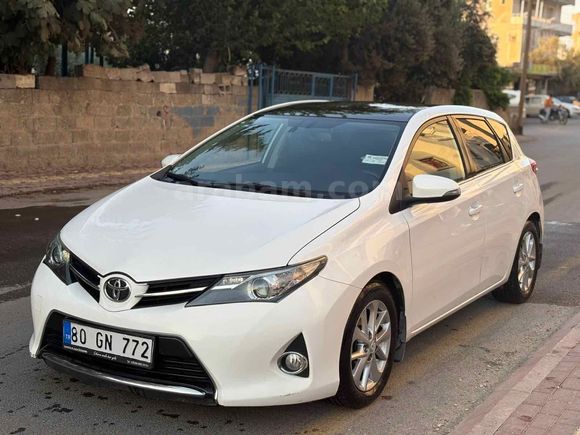 Toyota Auris 2. Sahibinden