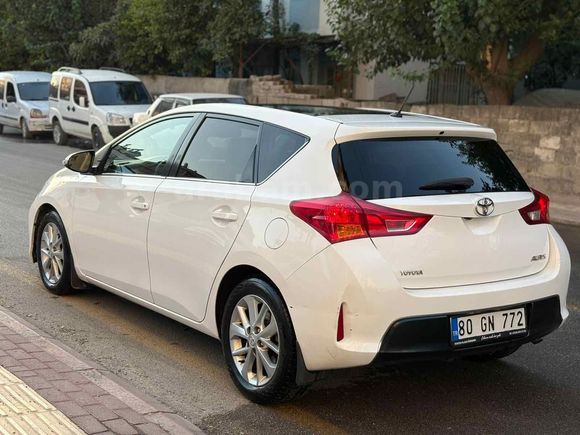 Toyota Auris 2. Sahibinden