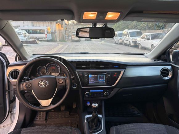 Toyota Auris 2. Sahibinden