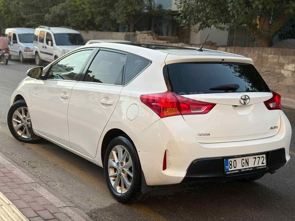 Toyota Auris 2. Sahibinden