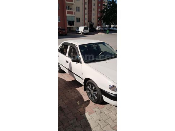 Sahibinden Toyota Corolla 1.4 Terra 2000 Model