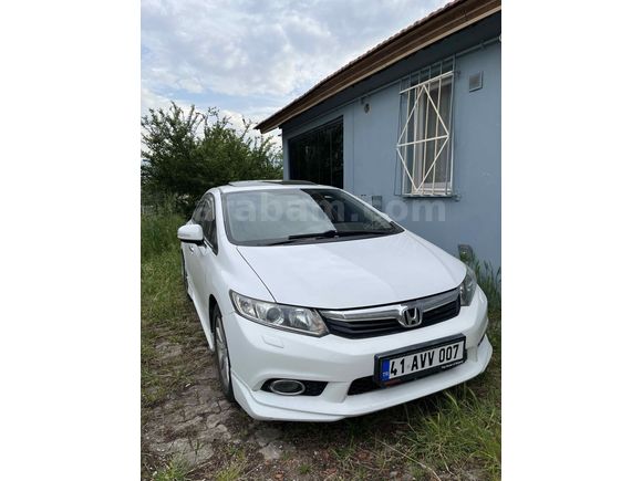 Sahibinden Honda Civic 1.6i VTEC Eco Elegance 2013 Model Kocaeli