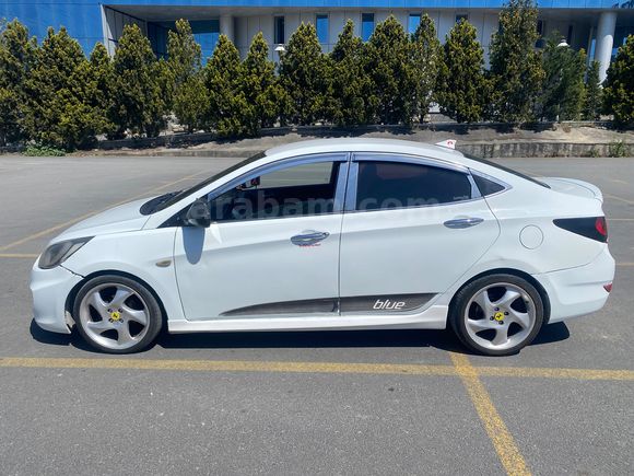 Sahibinden Hyundai Accent Blue 1.6 CRDI Biz 2013 Model 
