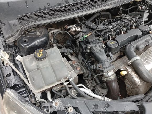 Sahibinden Ford Focus 1.6 TDCi Titanium 2010 Model