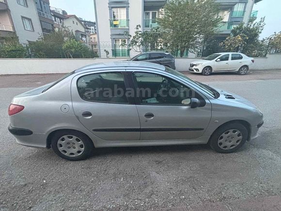 Sahibinden Peugeot 206 1.4 Comfort 2007 Model 