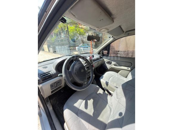 Sahibinden Renault Clio 1.4 Authentique 2004 Model