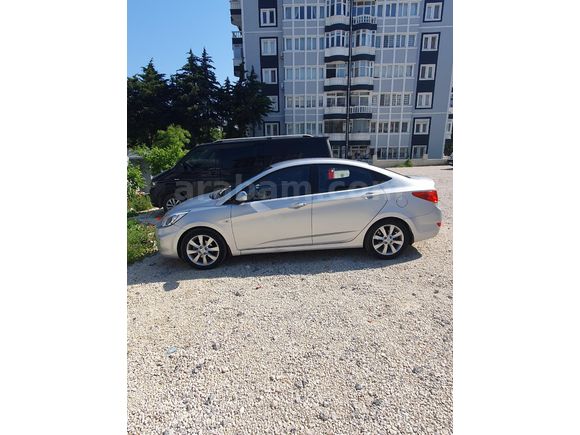 Sahibinden Hyundai Accent Blue 1.6 CRDI Mode Plus 2015 Model