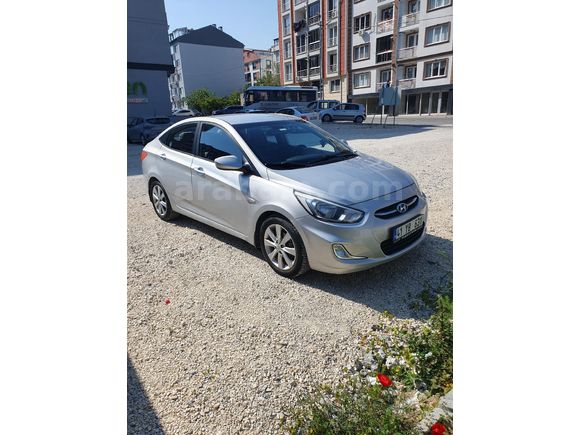 Sahibinden Hyundai Accent Blue 1.6 CRDI Mode Plus 2015 Model