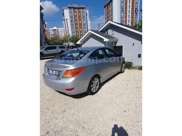 Sahibinden Hyundai Accent Blue 1.6 CRDI Mode Plus 2015 Model