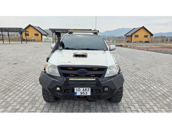 Sahibinden Toyota Hilux 2.5 D-4D 4x4 Adventure 2008 Model 