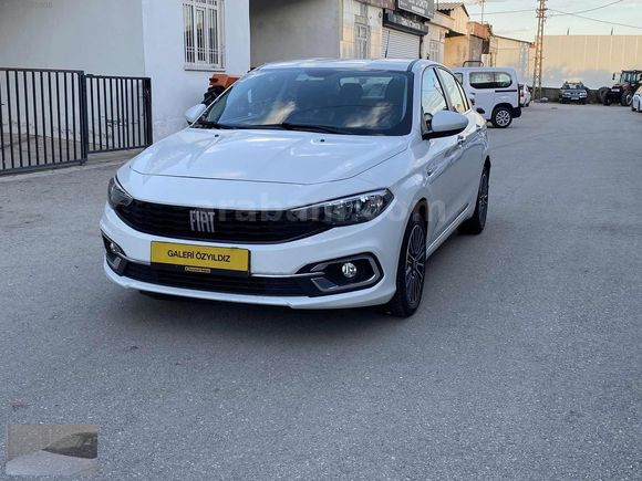 ÖZYILDIZ dan BOYASIZ 2022 model FİAT EGEA 1 .4 EASY PLUS