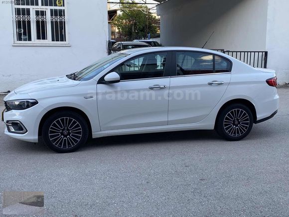 ÖZYILDIZ dan BOYASIZ 2022 model FİAT EGEA 1 .4 EASY PLUS