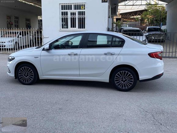 ÖZYILDIZ dan BOYASIZ 2022 model FİAT EGEA 1 .4 EASY PLUS