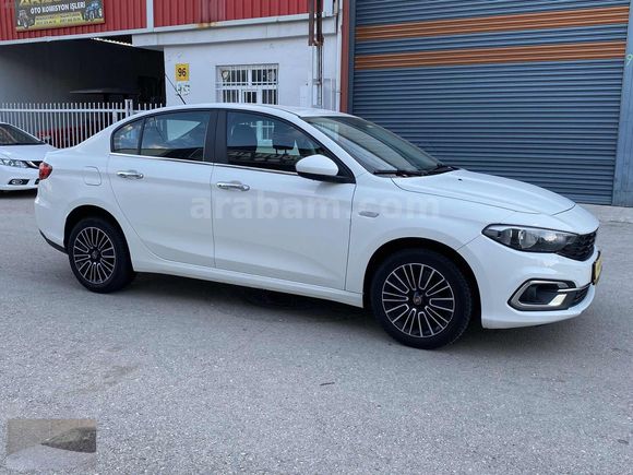 ÖZYILDIZ dan BOYASIZ 2022 model FİAT EGEA 1 .4 EASY PLUS