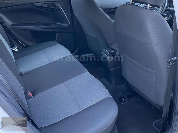 ÖZYILDIZ dan BOYASIZ 2022 model FİAT EGEA 1 .4 EASY PLUS