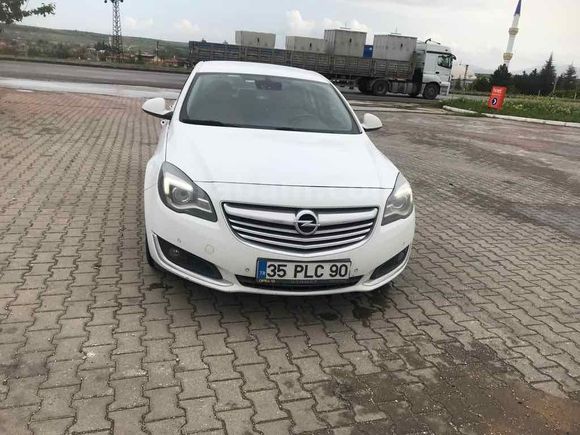 Sahibinden Opel Insignia 1.4 T Edition Elegance 2013 Model  156.000 km Beyaz