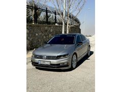 Sahibinden Volkswagen Passat 1.6 TDi BlueMotion Comfortline Fabrika cikişli Rline donanımlı. 