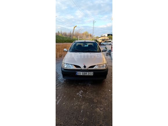Sahibinden Renault Megane 2.0 RXE 1998 Model