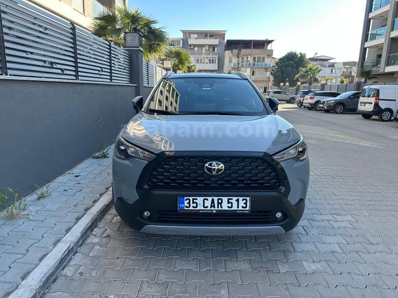 Sahibinden Toyota Corolla Cross 1.8 Hybrid Flame X-Pack 2024 Model cam tavan