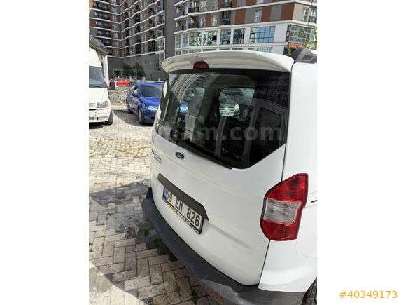 FORD TOURNEO COURIER