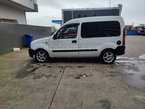Sahibinden Renault Kangoo 1.9 D RN 2000 Model 