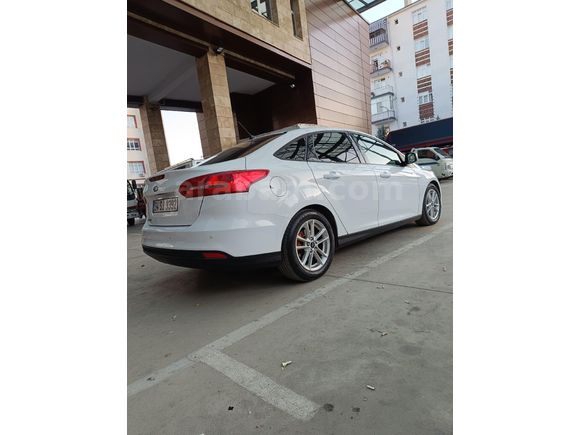 2017 Model Ford Focus 1.5 TDCi Trend X ARACIMIZDA HATA BOYA DEĞİŞEN TRAMER YOKTUR.

ARACIMIZIN BAKIMLARI GÜNÜ GÜNÜNE ve AKSATILMADAN YAPILMIŞTIR