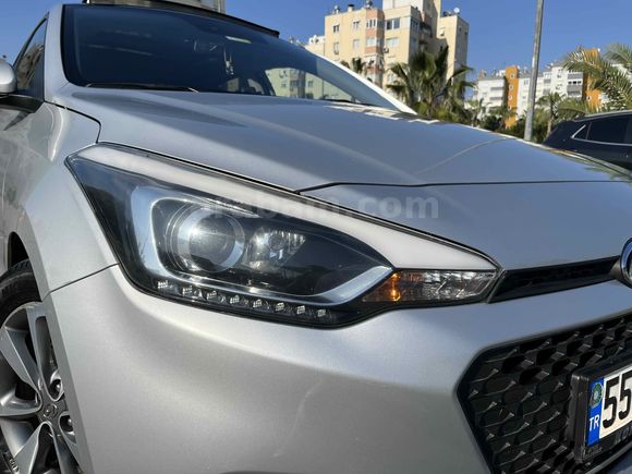 Sahibinden Hyundai i20 1.4 CRDi Elite Smart 2017 Model 