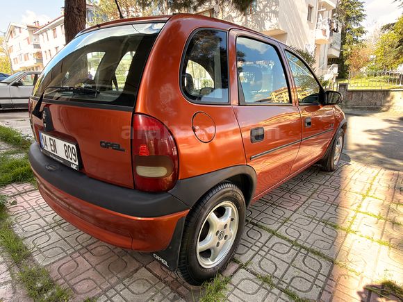 Sahibinden 135 BİN KM'DE  Opel Corsa 1.4 GLS XE  KLİMALI