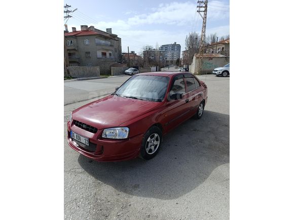 Sahibinden Hyundai Accent 1.3 Acil Satılık
